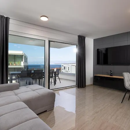 Apartment Aura Malinska - Private Pool Vantacici