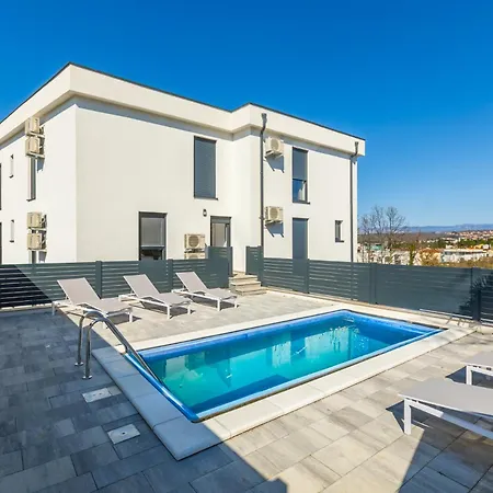 Apartment Aura Malinska - Private Pool Vantacici