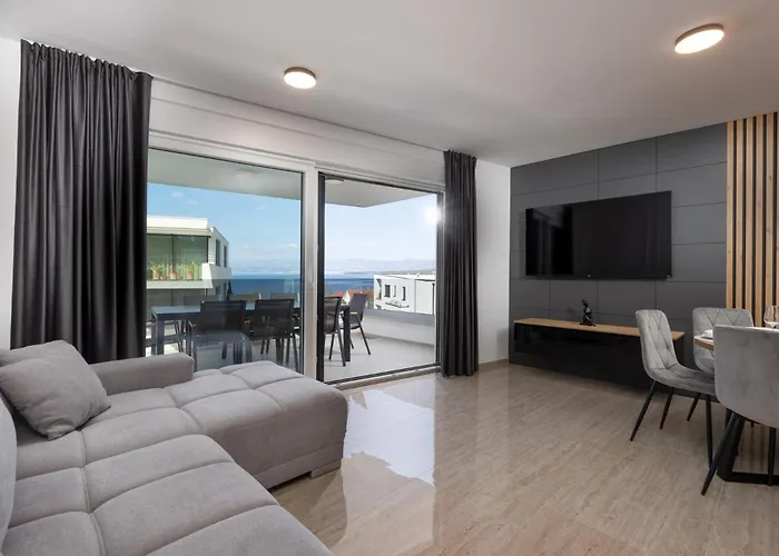 Апартаменты Aura Malinska - Private Pool Вантачичи