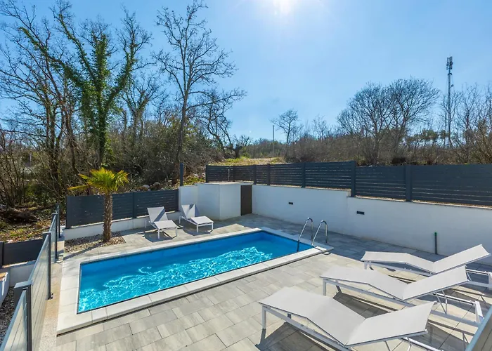 Aura Malinska - Private Pool Апартаменты